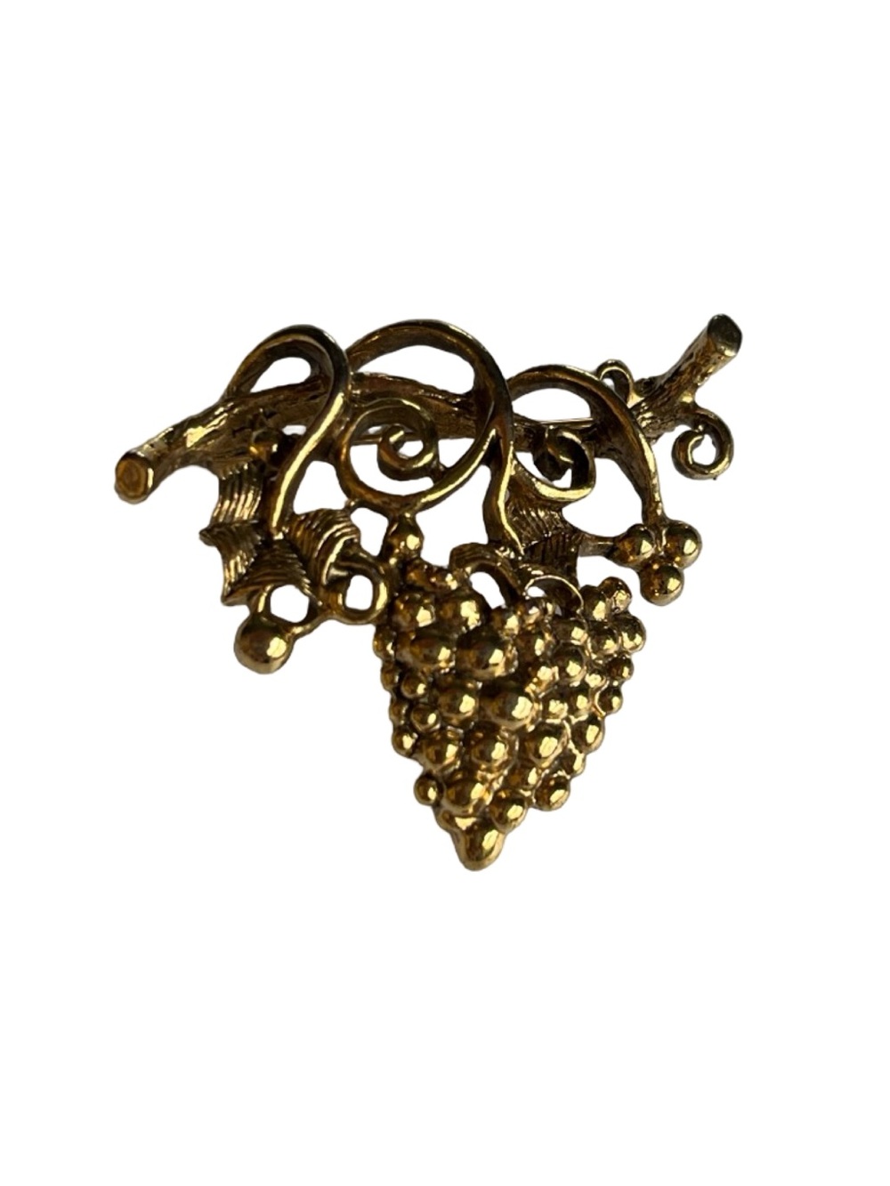 Vintage Gold Tone Grape Bunch Brooch Pin Pretty Classic